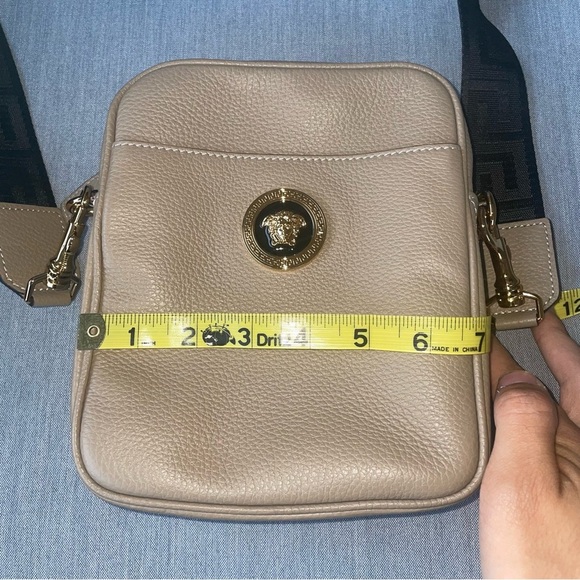 Neutral🤎Versace crossbody Tan Leather La Medusa satchel bag cream shoulder bag - Picture 11 of 16
